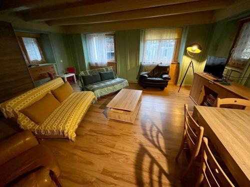 Naters Apartment | Historische Maisonette-Wohnung mit Gästekarte und Ermässigungen