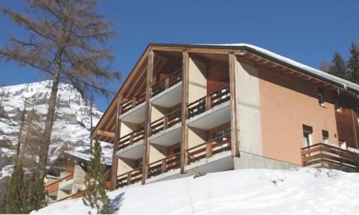 Leukerbad Apartment | Holiday apartment Leukerbad (Ort) for 4 - 5 persons with 2 bedrooms - Holiday apartment