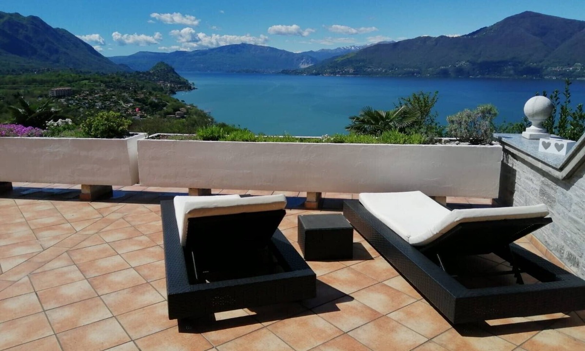Brezzo di Bedero House | Holiday Home 'Belvedere36' with Lake View, Garage, E-Bikes & Air Conditioning