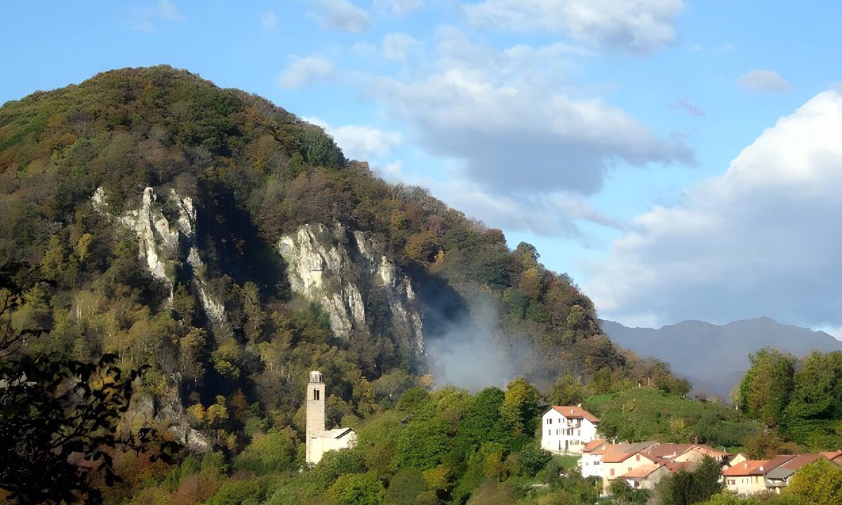 Valduggia Apartment | Holiday Home 'Casa Vacanze Fenera' with Mountain View, Shared Terrace and Wi-Fi