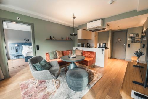 Unterseen Hotel | HOP Apartments & Suites