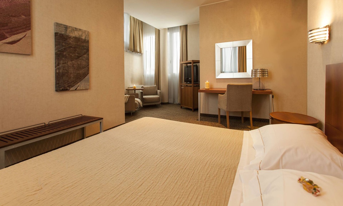Carate Brianza Hotel | Hotel Cora