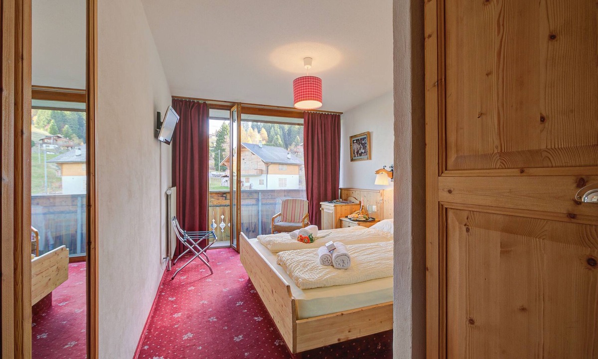 Les Mosses Hotel | Hotel Relais Alpin Twin Room & Balcony 1, Les Mosses, Switzerland