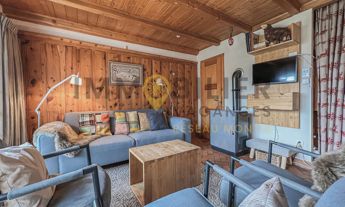 Saint-Luc Ski Chalet | Idéalement situé, à proximité du vieux village, à 2' à pied du départ du funiculaire. Chalet sur 2 n