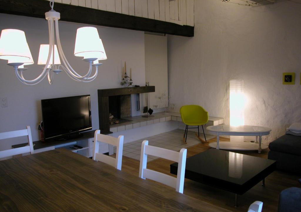 Nidau Apartment | Joline private guest apartment downtown Nidau