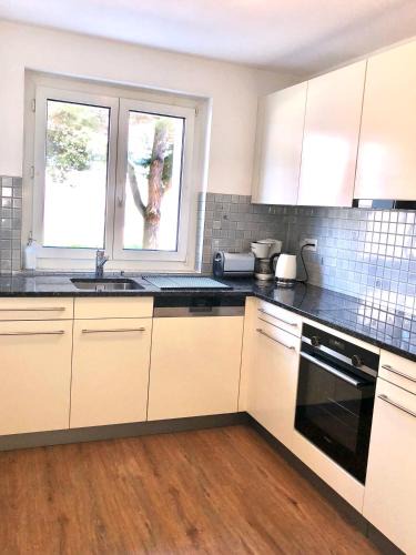 Bottighofen Apartment | Konstanz nähe, ruhiges 4-Zim-Wohnung bis 8 Personen