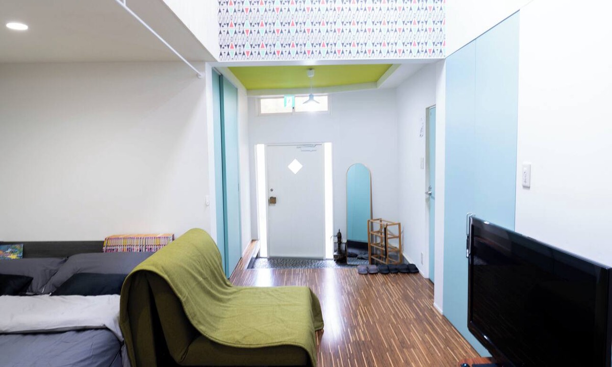 Ikuno Apartment | Korean Town Front/Sleeps 8/9 Min Walk to Tsuruhashi St/Direct Access to Namba