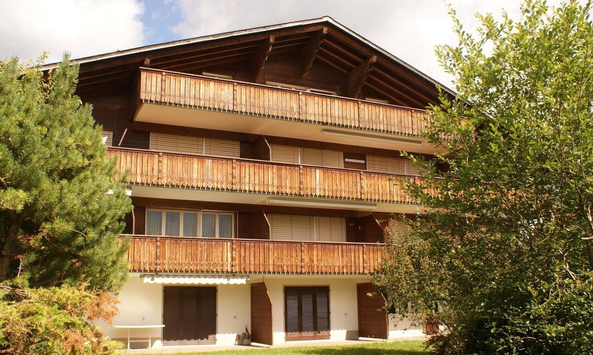 Zweisimmen Apartment | Kristall Appartement/Fewo, Dusche oder Bad, WC 6-Bettwohnung by Interhome