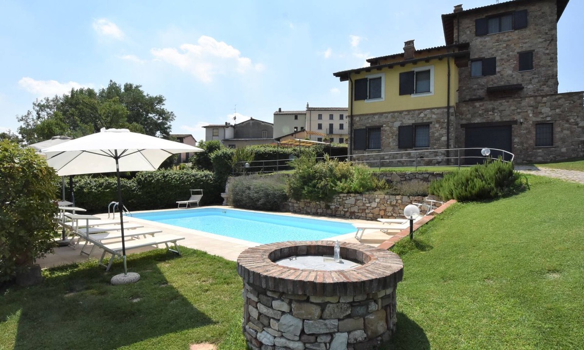 Castana Apartment | La Corte Bricca (Bilo D) by Interhome