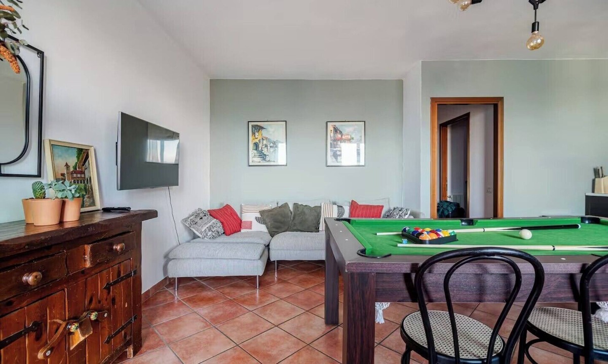 Malgesso Apartment | Lago Maggiore Billard Pinball Arcade