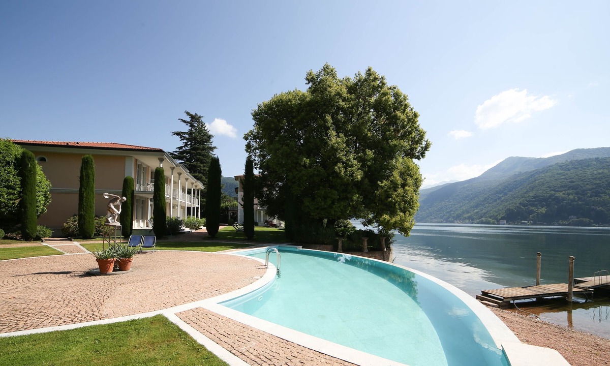 Porto Ceresio Apartment | [Lake - Park - Pool] Lakefront 138
