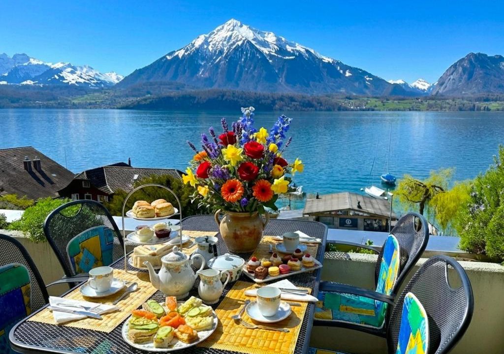 Goldiwil House | Lake Thun Alps Scenic Views and Concierge by SwissHut