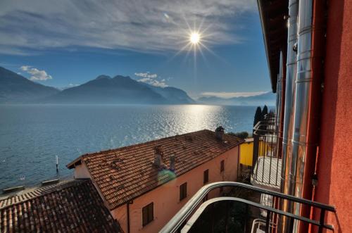 Acquaseria Apartment | Lake View Apartment Golden Triangle