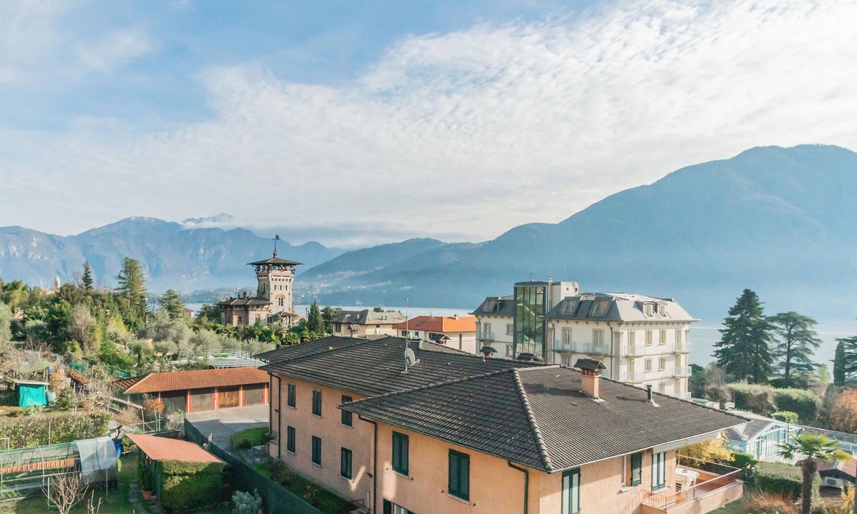 Azzano Condo | Lake view boutique apartment in Tremezzina (very close to villa Carlota)