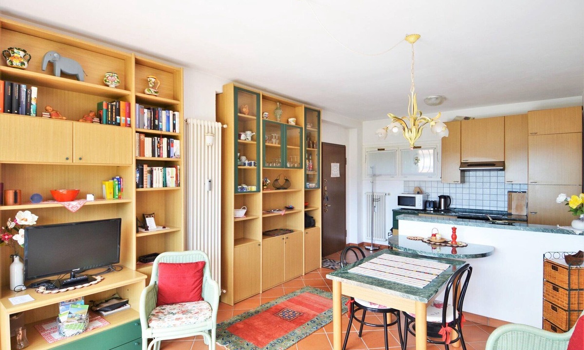 Luino Apartment | Lakefront Villa in Luino