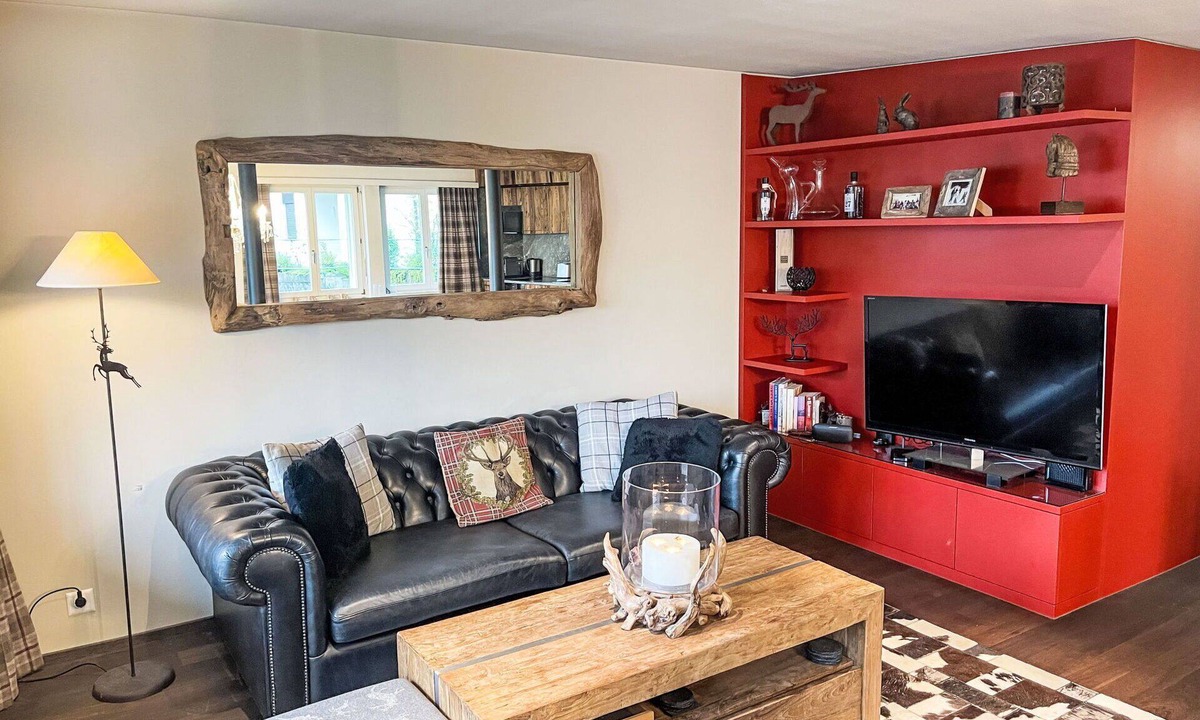 Laax Apartment | Lovely apartment for 4 guests with WIFI, TV, balcony and panoramic view