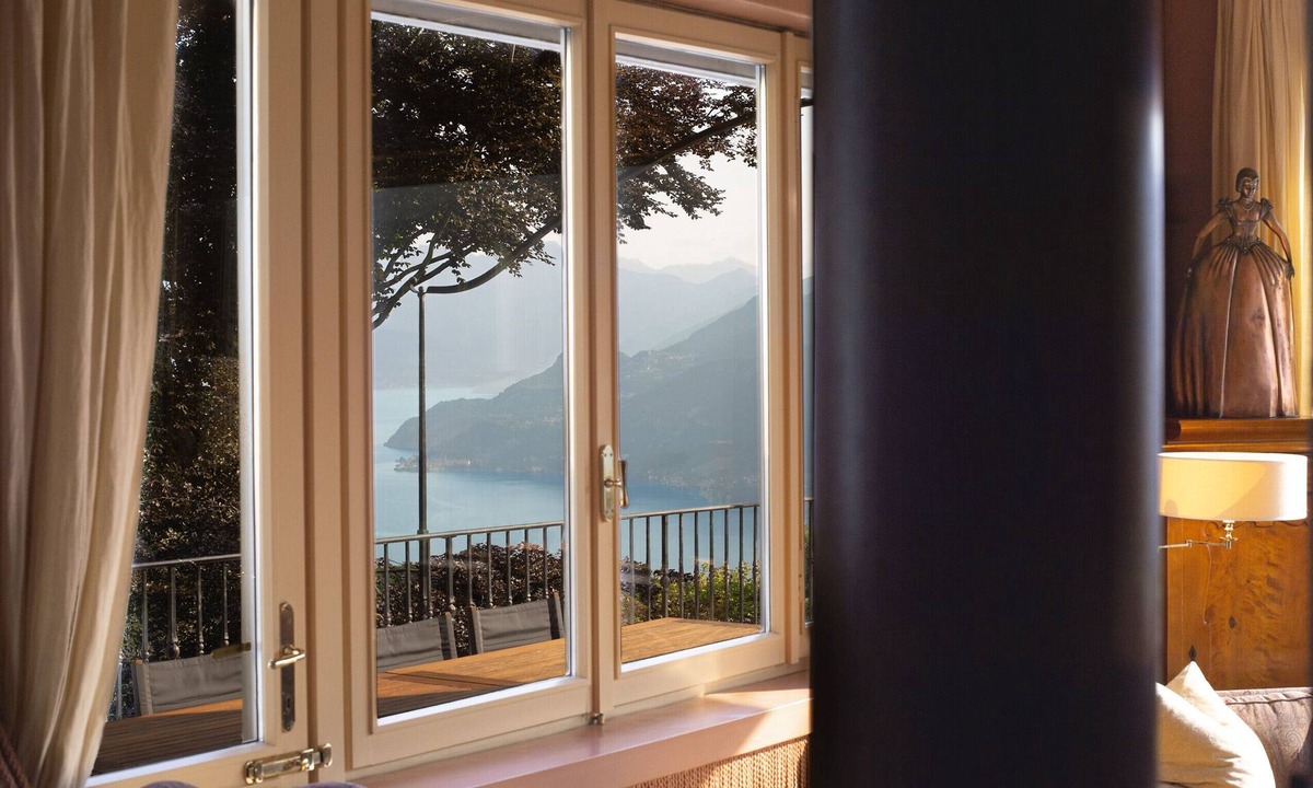 Civenna Villa | Luxurious stylish villa with pool and views over Lake Como! - Villa Cristina