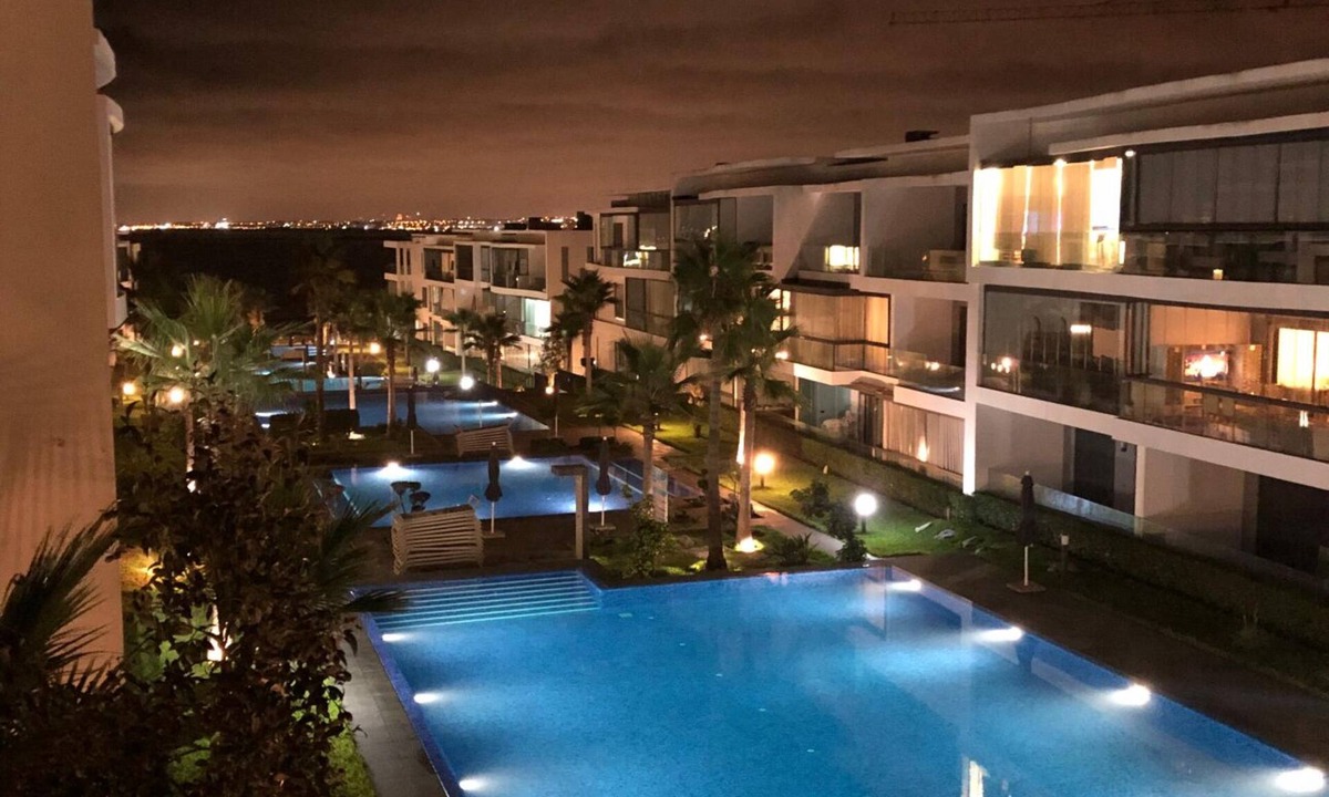 Tamariss Apartment | Luxury seafront apartment