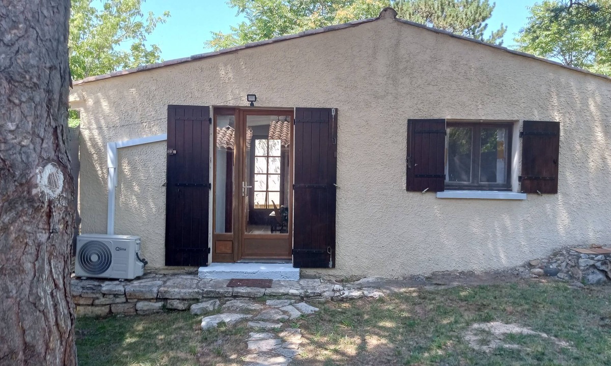 Le Garn House | Maisonnette Rustique