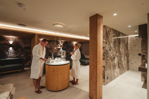 Taesch Hotel | Matterhorn Inn - Wellness & Dining - at Zermatt Shuttle Station