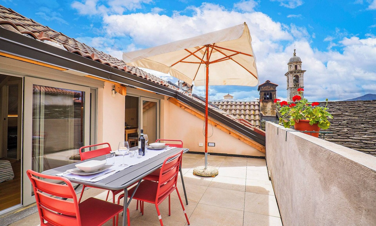 Miasino Apartment | Miasino Apartment by Lago Reisen
