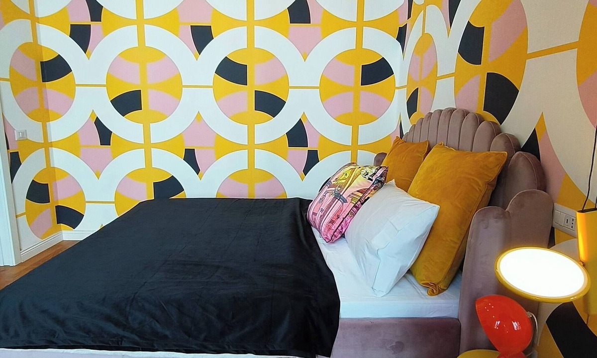 Casoretto Apartment | Milan Designed Urban Apartment | Steps to Subway, Top Attractions and Duomo.