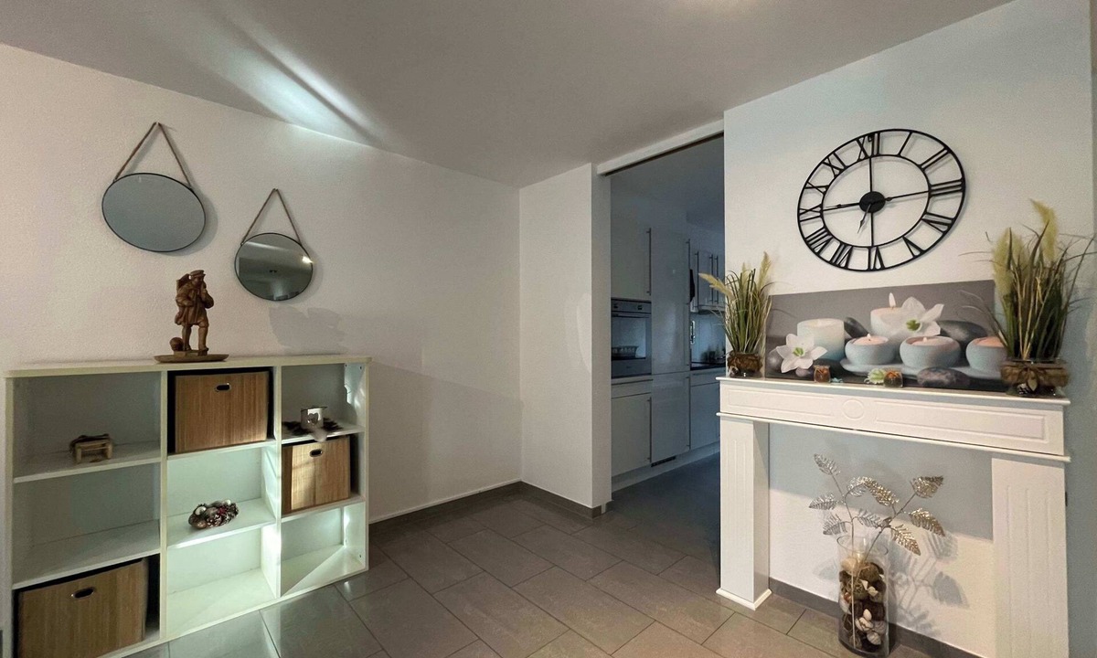 Reinach Apartment | Modern 3 bedroom apartment near ISB and Basel