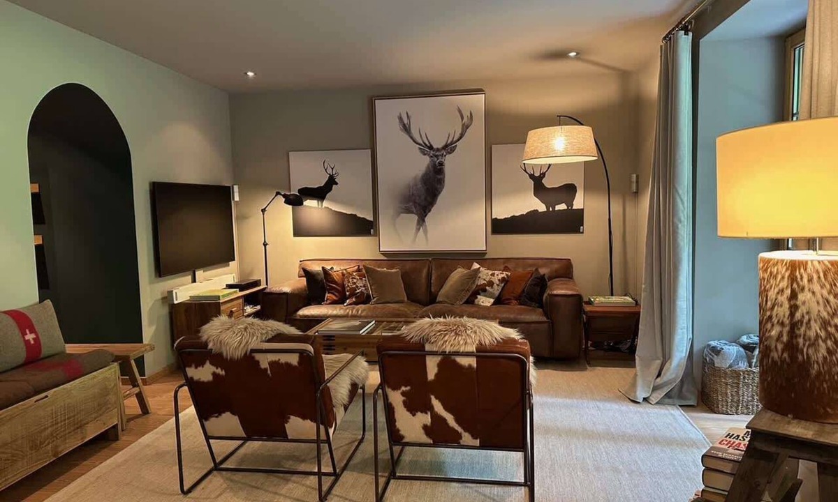 Chateau-d'Oex Apartment | Modern Garden Chalet APT With SPA and Pool