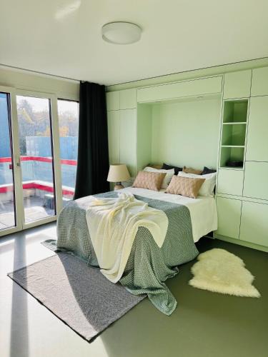 Oerlikon Apartment | Modern Living, Luxe Studio Zurich