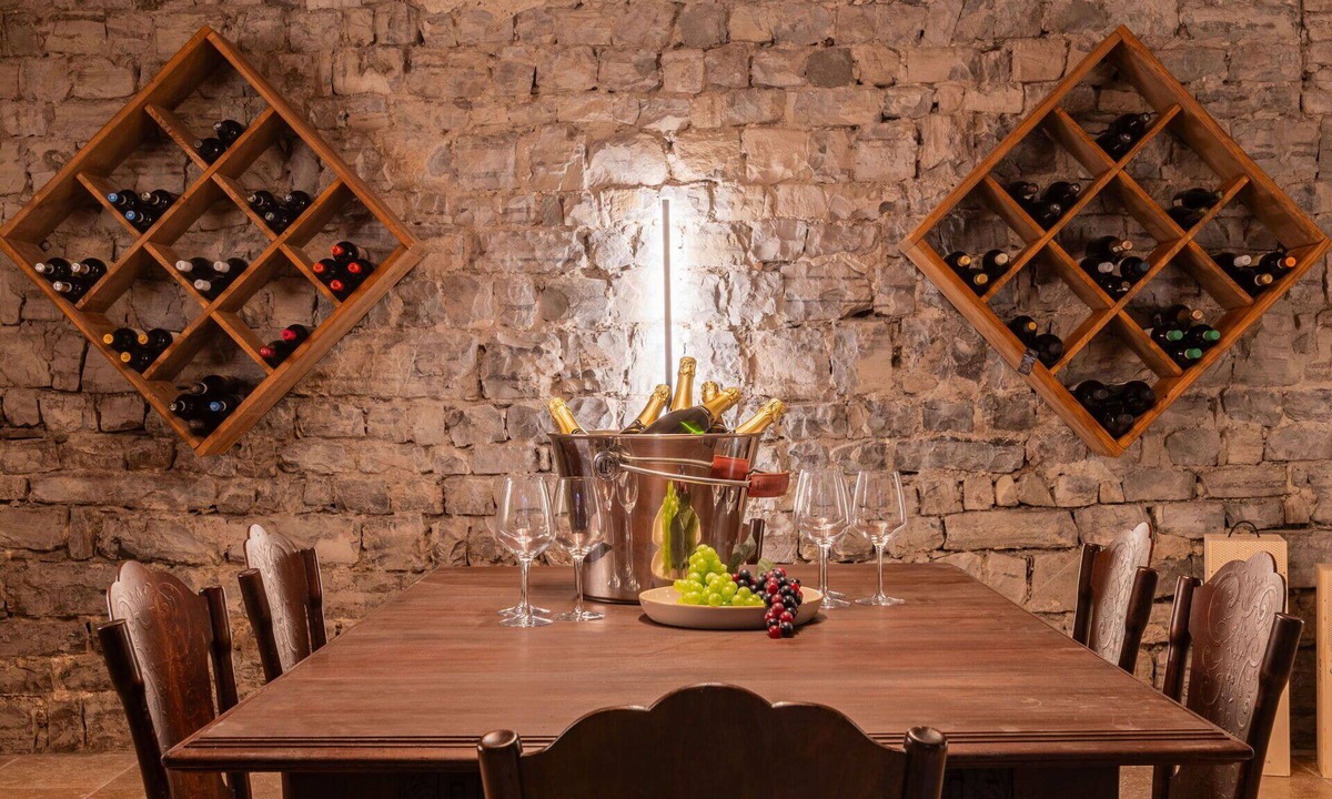 Claino Con Osteno Apartment | Nice apartment for 6 guests with WIFI, TV and terrace