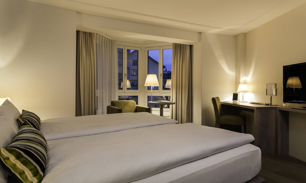 Niederdorf Hotel | PLATZHIRSCH ZÜRICH - Downtown Boutique Hotel & Sushi Lounge