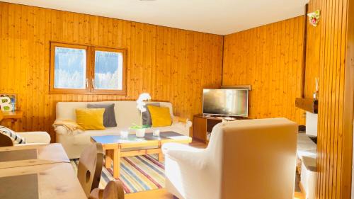 San Bernardino Apartment | Pool and Sauna! San Bernardino 3-Bedroom Apartment with Free Parking!