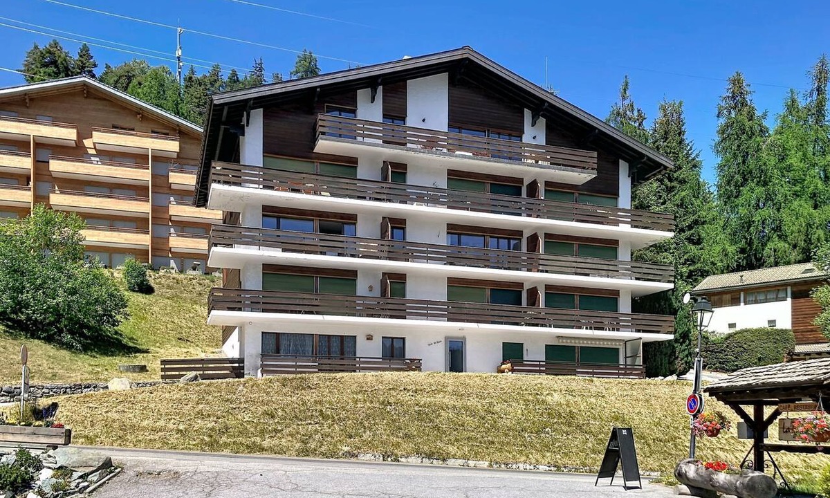 Mayens-de-Riddes Apartment | Résidence Croix de Coeur by Interhome