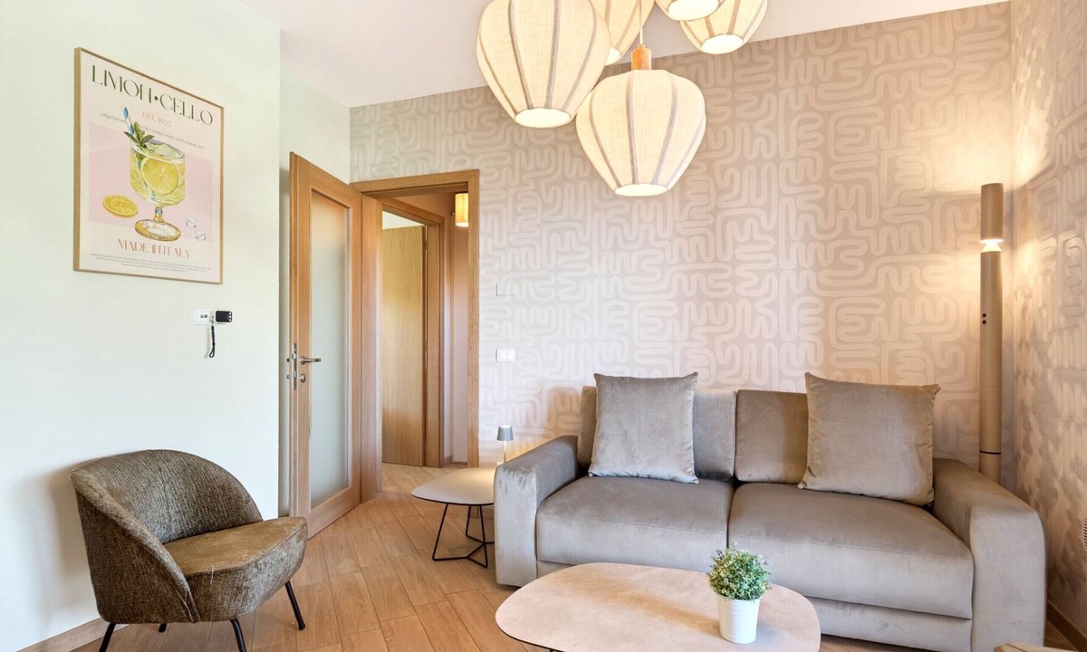 Montioni Apartment | Regarda - Apartment Cuore del Garda with swimming pool and terrace