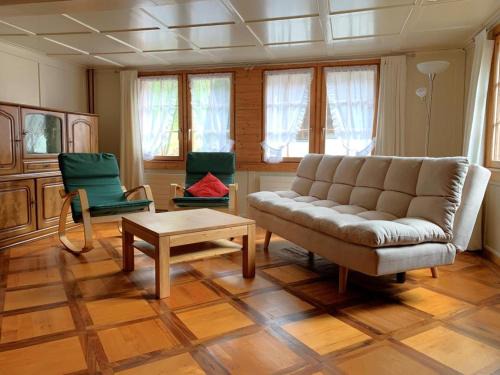 Luchsingen House | Revier Hazzo's Biasca