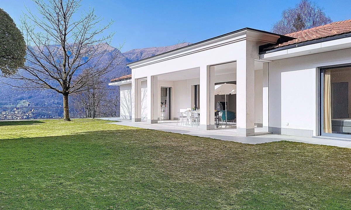 Aranno House | Stunning private villa for 6 people with WIFI, hot tub, TV, terrace and panoramic view