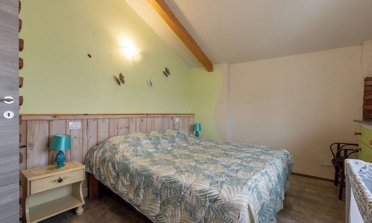 Abbazia Villa | Stunning villa for 4 guests with hot tub, A/C, WIFI, TV and pets allowed