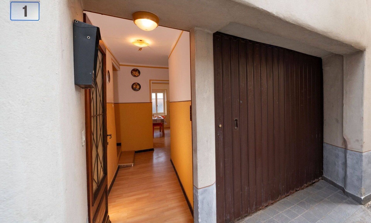 Comero House | Stunning villa for 4 people with WIFI, TV, balcony and pets allowed