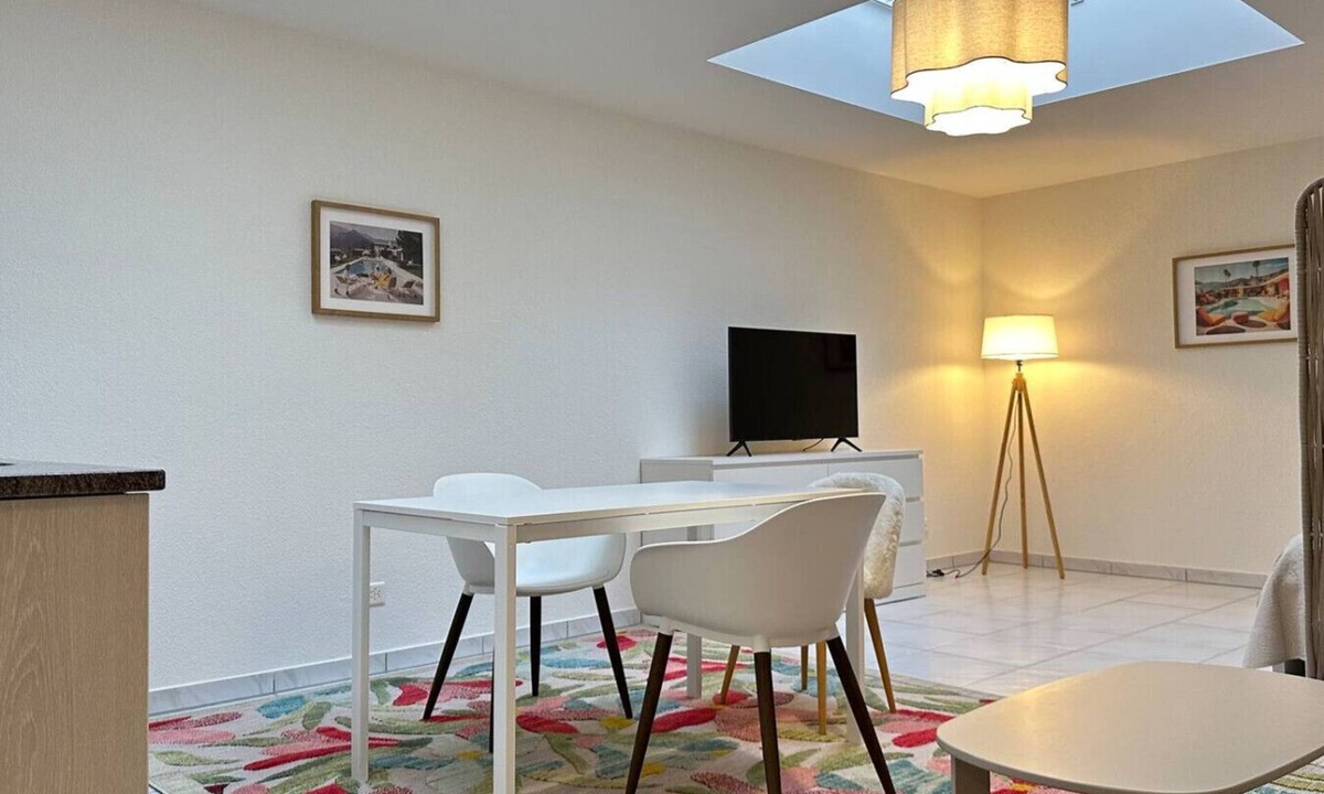 Seebach Apartment | Stylish modern studio for two in Zürich