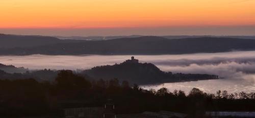 Nebbiuno Apartment | The Birdsong between two lakes