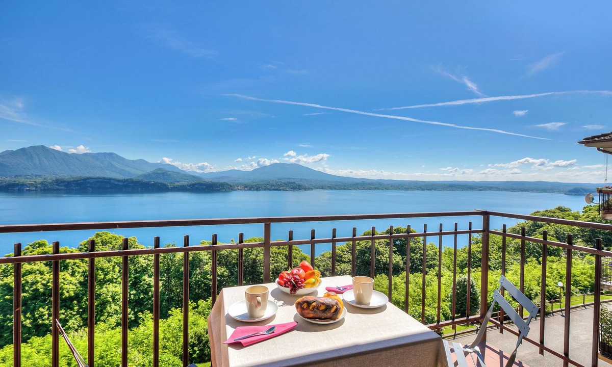 Carcioni Apartment | The Golden View: 2-Bed Apartment w/AC, Belgirate, Italy