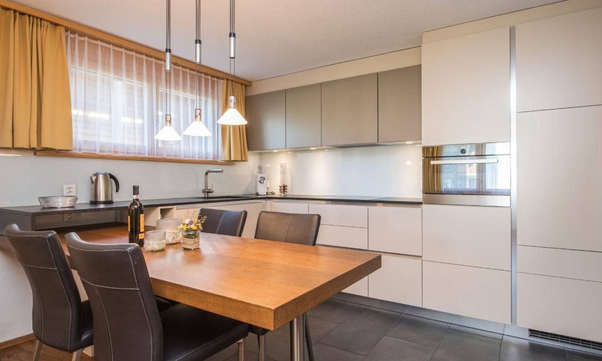 Zermatt Apartment | Top Ferienwohnung Breithorn (SkiIn/SkiOut) by Interhome