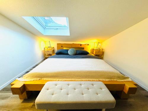 Blausee Apartment | Unique Penthouse with Gallery and Mountain View