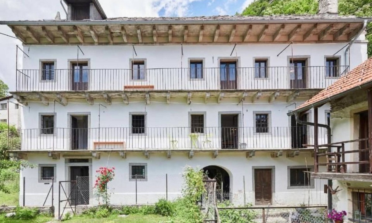 Russo House | Vacation home Döbeli by Interhome
