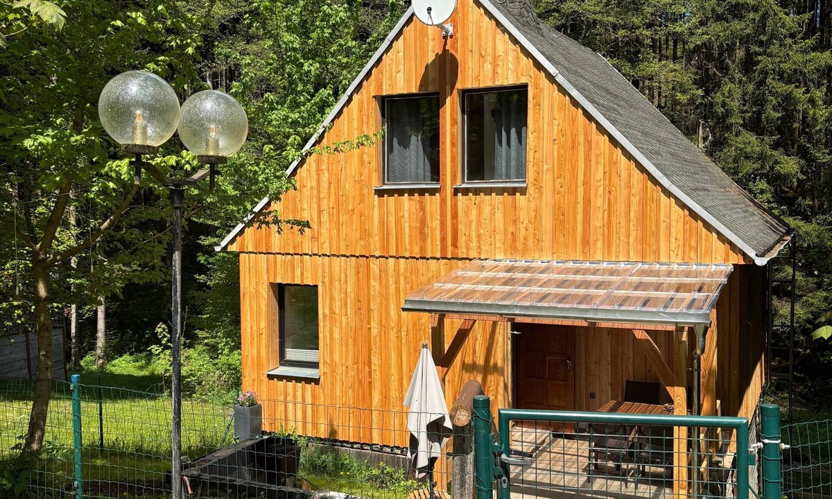Friedrichroda House | Vacation with Dog – Holiday Home for up to 5 Guests