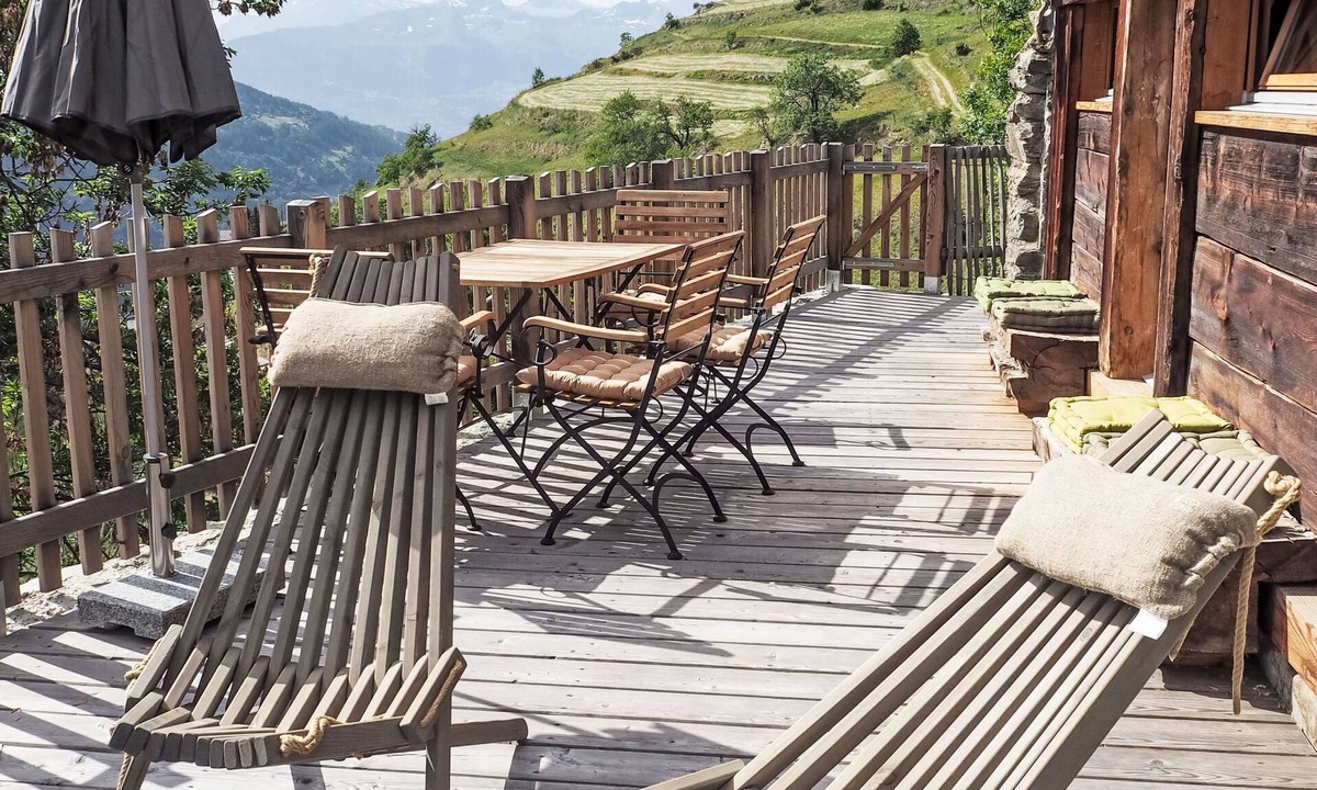 Saint-Martin House | Val d'Hérens - Chalet "La grange à Marcel" (Die by Interhome
