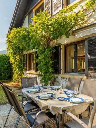 Bevaix Villa | Villa Azur au bord du lac