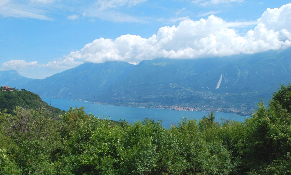 Tignale Villa | Villa Lago by Theater Home, with garage and beautiful lake view