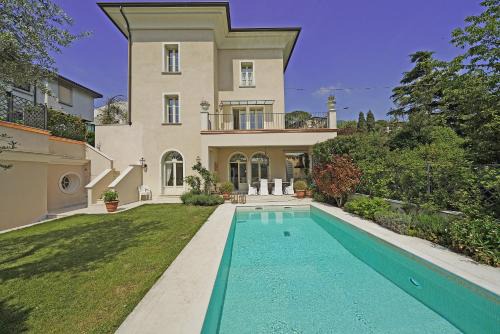 Roe Villa | Villa San Carlo - Gardagate