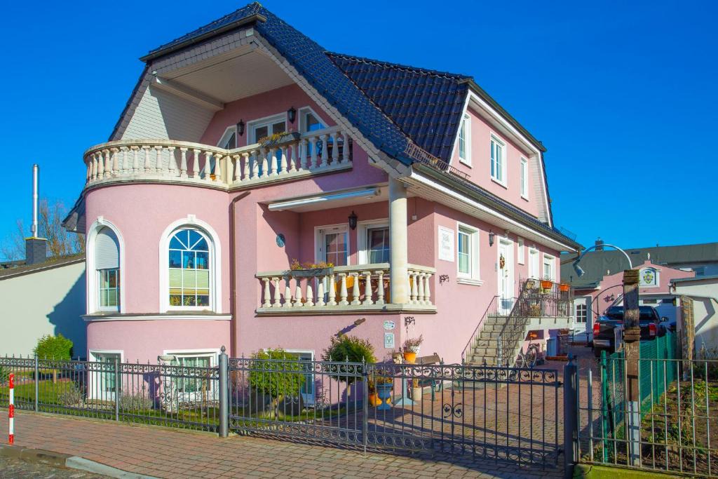 Gohren House | Villa Vivien